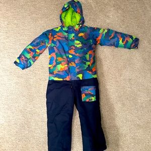The North Face ONE PIECE snow suit in excellent used condition!